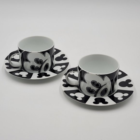 Disney Dimensions Japan - Black & White Mickey cups & saucers - Picture 5 of 16